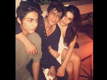 Clash With Shahrukh Khan Turns KAPUT For Sara Ali Khan's Kedarnath; Mommy Amrita Singh LOSES COOL