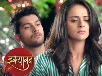 Ikyawann's Production Head Lata Shreedhar Creates Ruckus As Reporters Try To Capture A Scene!