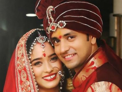 Meri Aashiqui Tum Se Hi’s Shakti Arora & Neha Saxena Get Married In A Hush-hush Affair! (SEE PIC)