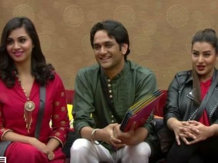 Arshi Khan Blocks Vikas Gupta Courtesy Shilpa Shinde, The Producer Has A Message For ViRshi Fans!