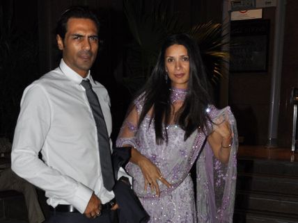 Arjun Rampal Caught FIGHTING LOUDLY With Mehr; Was He Secretly Meeting Hrithik's Ex-wife Sussanne?