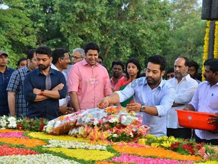 On NTR's Birth Anniversary, Tarak And Family Remember The Matinee Idol