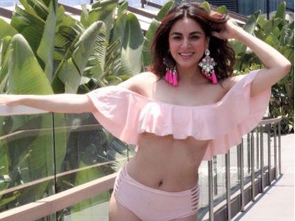Hotness Alert! Kundali Bhagya Actress Shraddha Arya Is Slaying It In Pink Bikini In Hong Kong