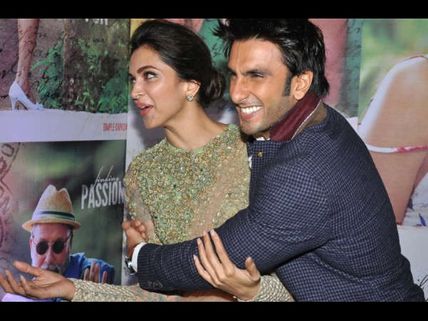 Ranveer Singh Dropping Subtle Hints About Marrying Deepika Padukone To His Industry Friends?
