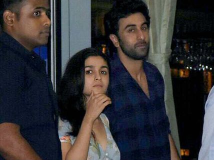 Ranbir Kapoor Took Inspiration From His Reel Romance With Deepika Padukone To Propose Alia Bhatt?