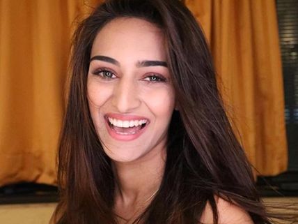 Erica Fernandes On Playing Prerna Basu in Kasautii Zindagi Kay 2, Says She Grew Up Watching It!