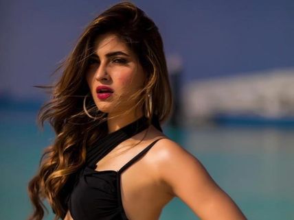 Stereotypes Don't Affect Karishma Sharma, Says She Was Born Hot & She Can't Help It! 