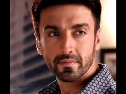   Happy Birthday, Ashish Chaudhary! This Is How Dev Taught Him How To Give Life To His Character