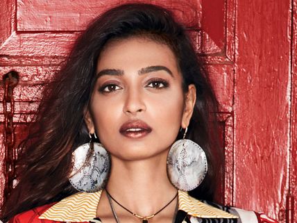 This Is What Radhika Apte Would Do If She Woke Up As Shahrukh Khan