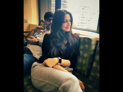 Sonali Bendre Diagnosed With High-grade Cancer; TV Celebrities Wish Her A Speedy Recovery!