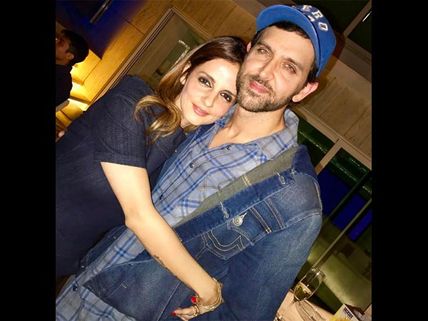 Complete Details About Hrithik Roshan & Sussanne Khan's Remarriage, Revealed!