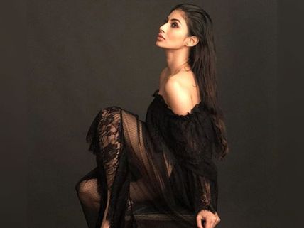 Mouni Roy May Be 'Comfortable With Nudity To A Certain Extent', But Says No To Baring It All!