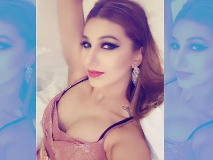 Bigg Boss 12’s Jasleen Matharu Was Single & Looking For Beau To Cuddle Last Year! More Shocking Fact