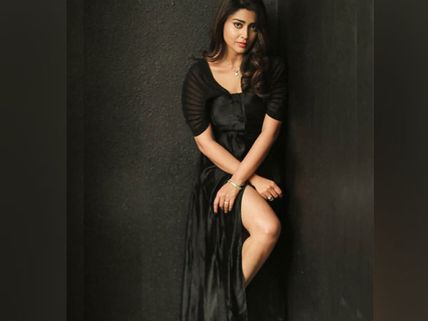 Shriya Saran Birthday Special: These Photos Prove That She Is One Stunning Beauty