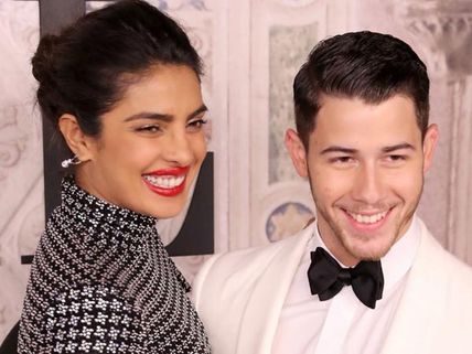 30th November! Priyanka Chopra & Nick Jonas Wedding Date Confirmed; Venue Details Out