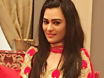 Kasam Actress Renee Dhyani Reveals A Lead Actor Asked Her To S**K Pointing At His Cr*tch!