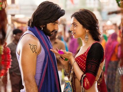 THIS Actor Caught Deepika Padukone Sitting On Ranveer Singh's Lap; Reveals How Their Romance Begun!