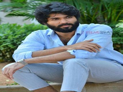 Vijay Deverakonda's Comments About The Rashmika Mandanna-Rakshit Shetty Split Make Perfect Sense 