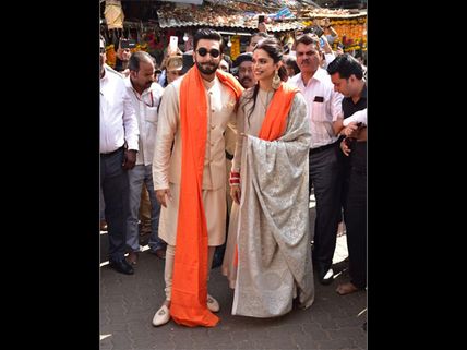JUST IN! Deepika Padukone & Ranveer Singh Seek Blessings At Siddhivinayak Temple [NEW PICS]