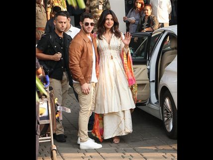 Priyanka Chopra- Nick Jonas' Wedding: Guests Receive Personalized Key Cards & Luggage Tags