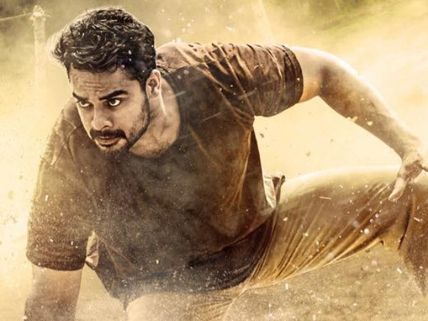 Tovino Thomas Leaves The Audiences In Awe With The Breath-taking Stunt From His Next Movie! 