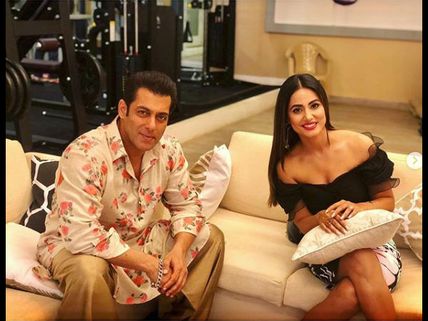 Hina Thanks Salman Khan For Motivating Her, They Chat Over Coffee After Her Exit From Bigg Boss 12