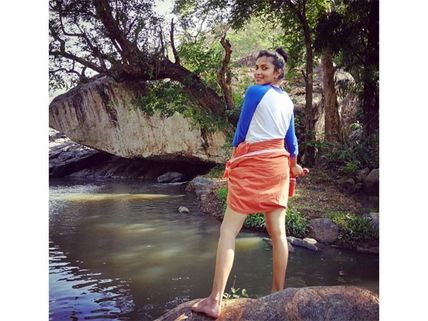 Photo: Amala Paul Dons A Lungi And Shows That She Is The Boss!