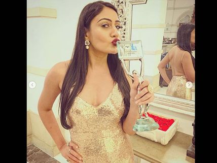 Surbhi Chandna Concludes Her Ishqbaaz Journey With ITA Best Actor Trophy; Shares Heart-felt Note 