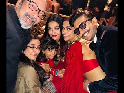 Ranveer, Deepika, Aishwarya & Aaradhya Captured In One Frame & The Moment Is Priceless!