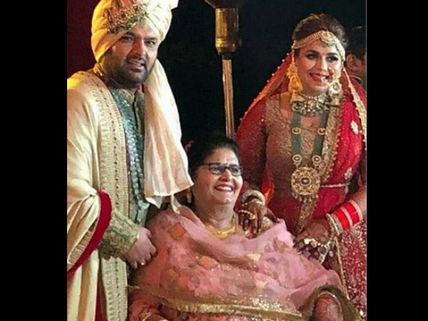 NEW PICS! Kapil Sharma & Ginni Chatrath Wedding: Hina Khan, Sunil Grover & Others Wish Newlyweds!