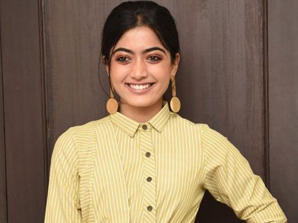 Rashmika Mandanna To Act Opposite Varun Tej In The Telugu Remake Of Jigarthanda?