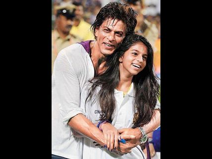 Shahrukh Khan Wants His Daughter Suhana To Do This Thing Before Making Her Bollywood Debut!
