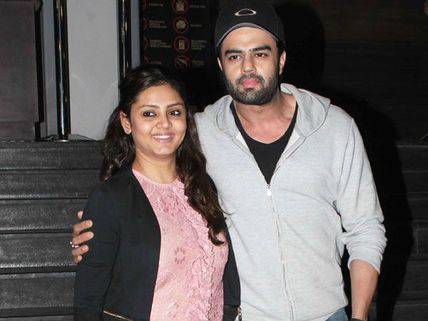 Indian Idol 10 Grand Finale : Maniesh Paul Breaks down On The Sets When His Wife Sanyukta Says This!