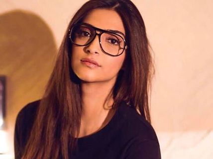 Sonam Kapoor On Rajkumar Hirani’s MeToo Allegations; Says She Respects Him As A Filmmaker And A Man