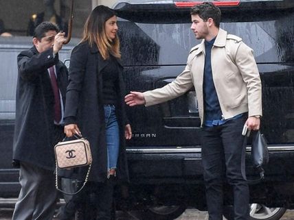 Priyanka Chopra- Nick Jonas Enjoy The Winter In LA After Their Caribbean Honeymoon! [PICS]