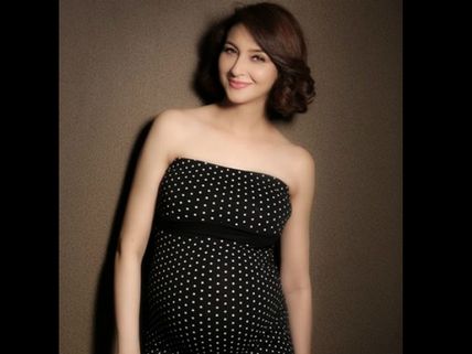 Congratulations! Bhabiji Ghar Par Hain Actress Saumya Tandon Welcomes A Baby Boy!