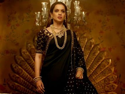 'Leave Her Alone': Kangana Ranaut's Sister Rangoli Blasts Director Krish On Manikarnika Row
