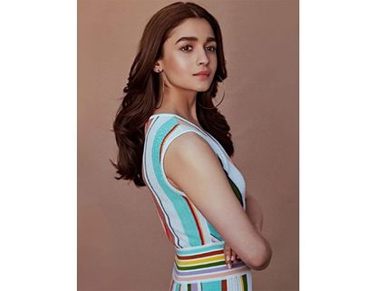 Alia Bhatt Does Not Charge The Same Fees As Ranveer Singh