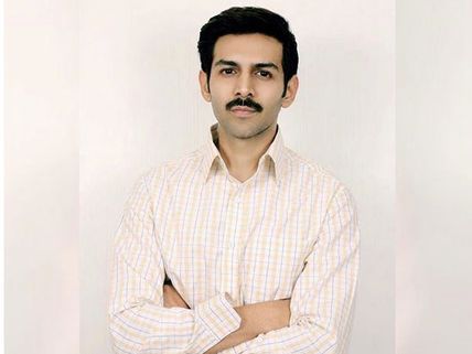 Pati Patni Aur Woh: Kartik Aaryan Shares His First Look As 'Samarpit Pati' Chintu Tyagi 