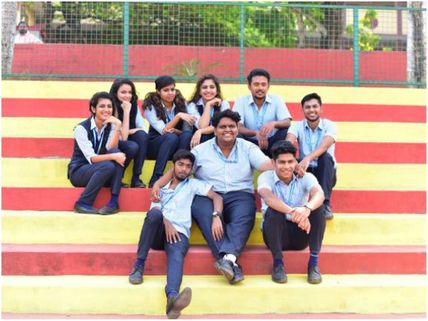 Oru Adaar Love FIRST WEEKEND Box Office Collections: How Well Did The Movie Perform?