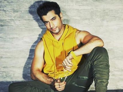 Is Kasam Tere Pyar Ki Actor Ssharad Malhotra Dating Designer Ripci Bhatia?