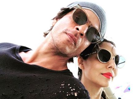 UNSEEN VIDEO! Shahrukh Khan & Gauri Khan Caught Dancing Together At AkashAmbani’s Pre-wedding Bash