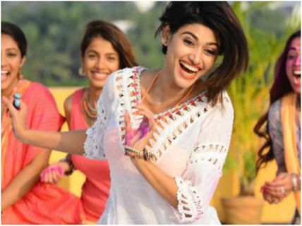 90 ML Director Anita Udeep's Controversial Fight With Reviewer Prasanth!