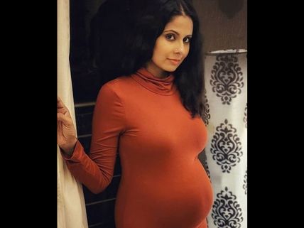 Chhavi Mittal SLAMS A Man Who Called His Pregnant Wife A COW; Shares A Heart-touching Post!