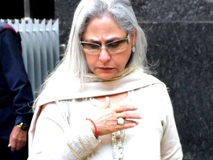 Please Be Cool Like Aishwarya Rai! Jaya Bachchan Gets SLAMMED; Caught Getting Angry On Camera Again