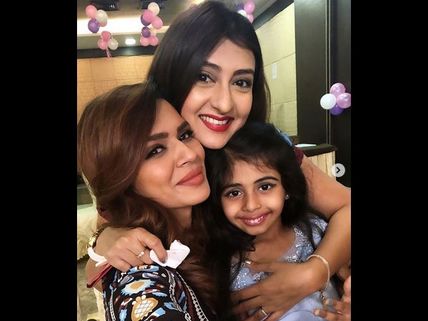 Juhi Parmar ESCAPES Death On Holi; Says She Whispered To Aashka To Take Care Of Her Daughter!