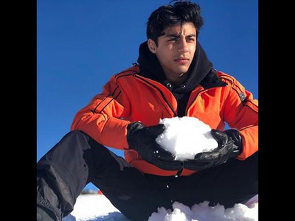 Shahrukh Khan's Son Aryan Khan To Make His Bollywood Debut With This Filmmaker?