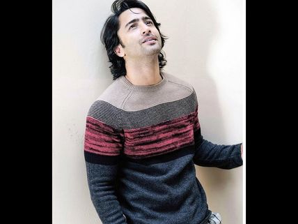 Shaheer Sheikh Takes Credit For Dialogue Writer's Poetry?