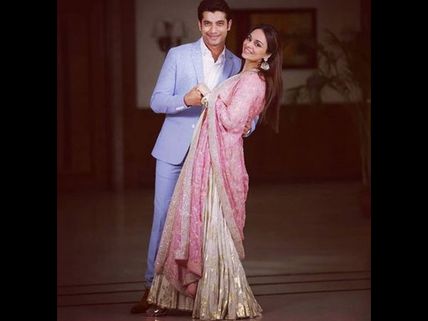 Ssharad Malhotra-Ripci’s Roka Picture Out; Sharad Friends Tease Him If He Will Be A Runaway Groom!
