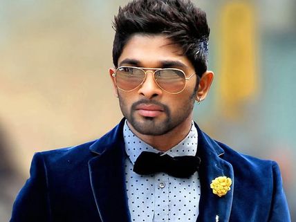 Young Actress Gives A Shock To Allu Arjun? Deets Inside!